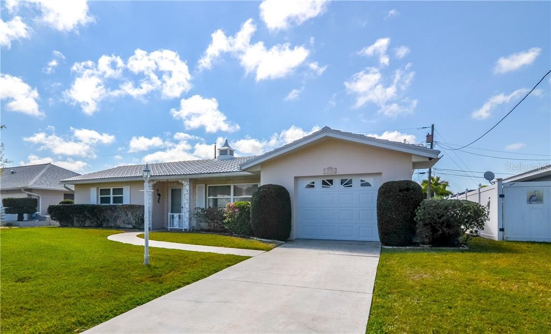 11102 91st Ave., Seminole, FL 33772