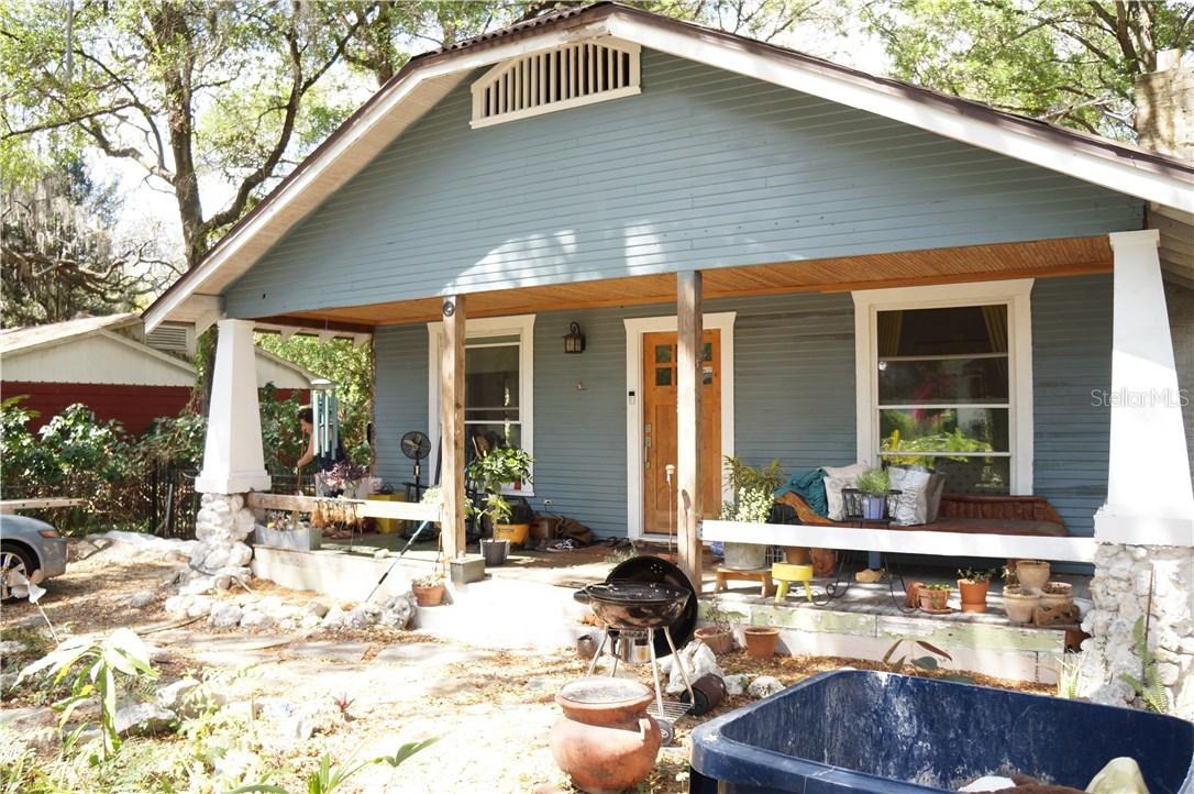 1006 E Powhatan Ave., Tampa, FL 33604