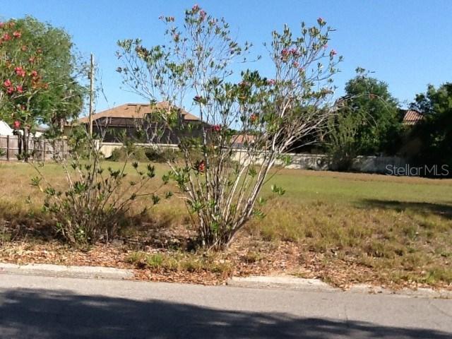 606 Royal Crest Dr., Brandon, FL 33511
