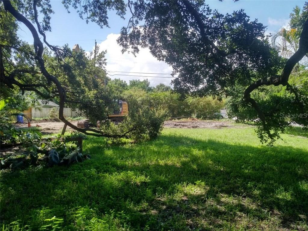 2217 17th St., St Petersburg, FL 33713