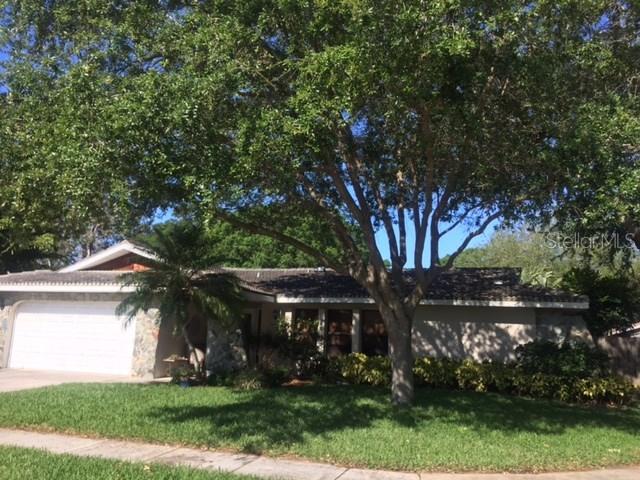 9904 120th Ct., Seminole, FL 33772