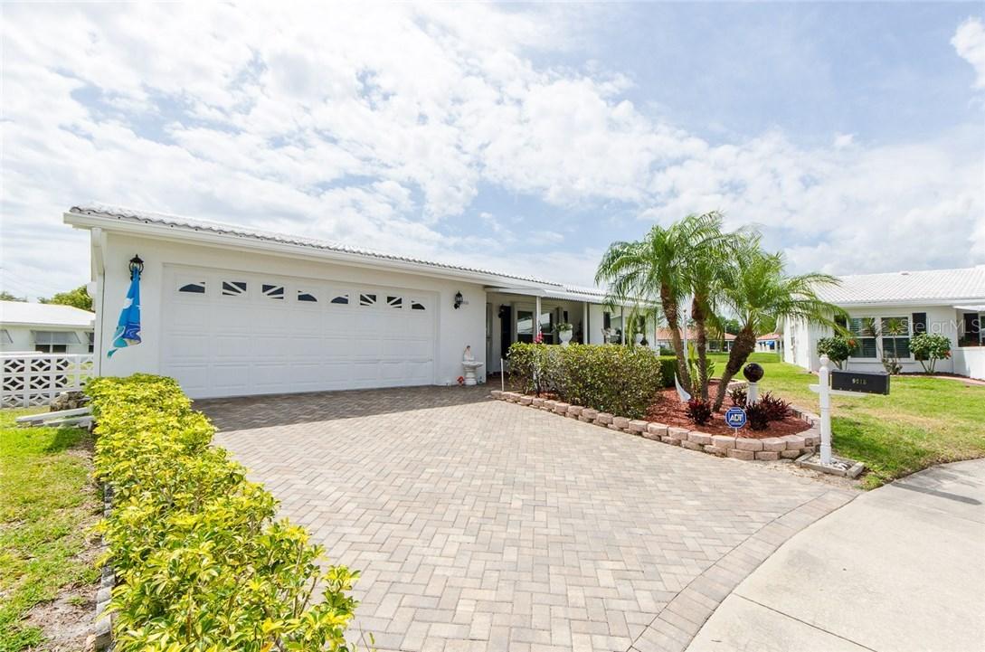 9015 40th Way, Pinellas Park, FL 33782