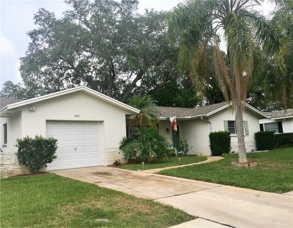 1321 Oakbrook Dr., Largo, FL 33770