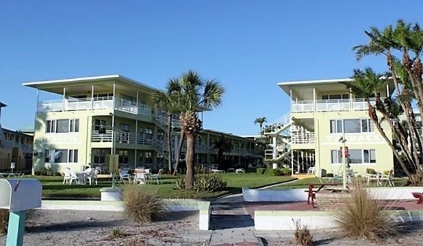 11730 Gulf Blvd. #9, Treasure Island, FL 33706