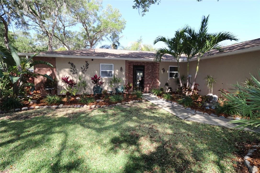 10602 Seminole Forest St., Seminole, FL 33778