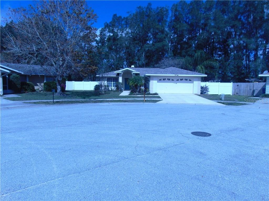 1949 Cloverdale Ct., Lutz, FL 33549