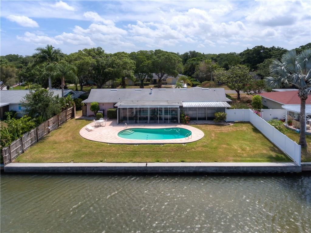 1316 Harbor Lake Dr., Largo, FL 33770