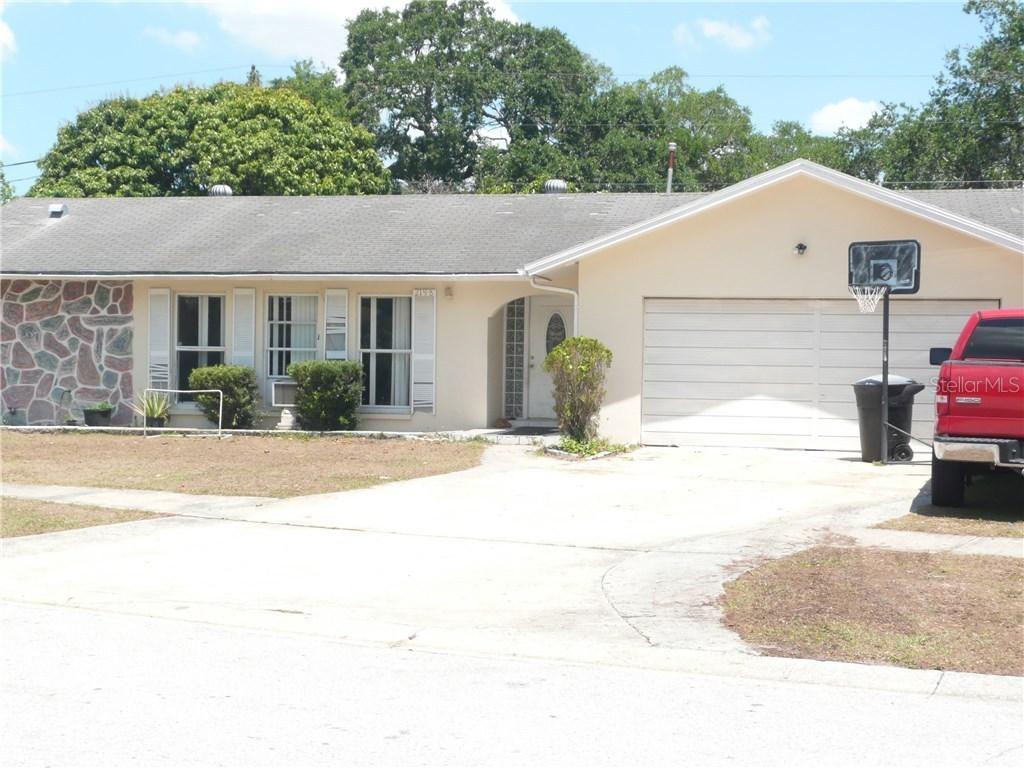 2198 Oak Grove Dr., Clearwater, FL 33764
