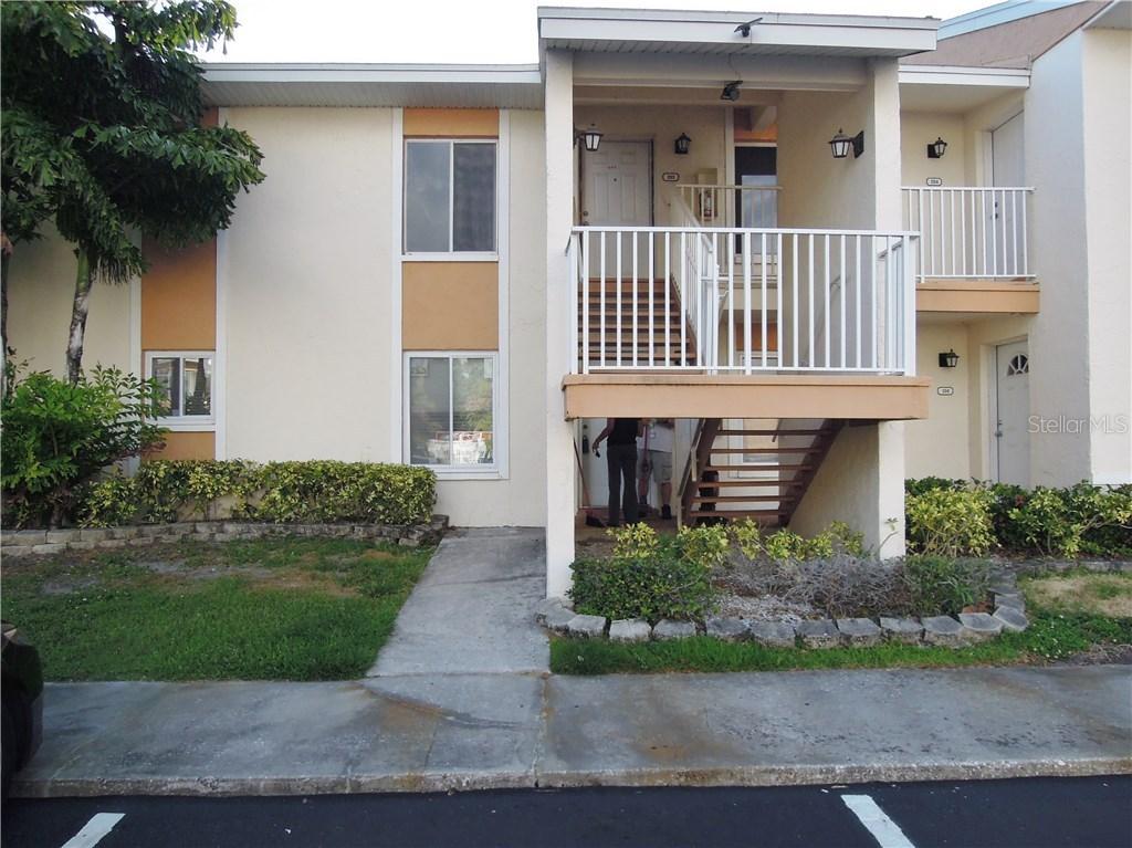9940 7th Way #103, St Petersburg, FL 33702