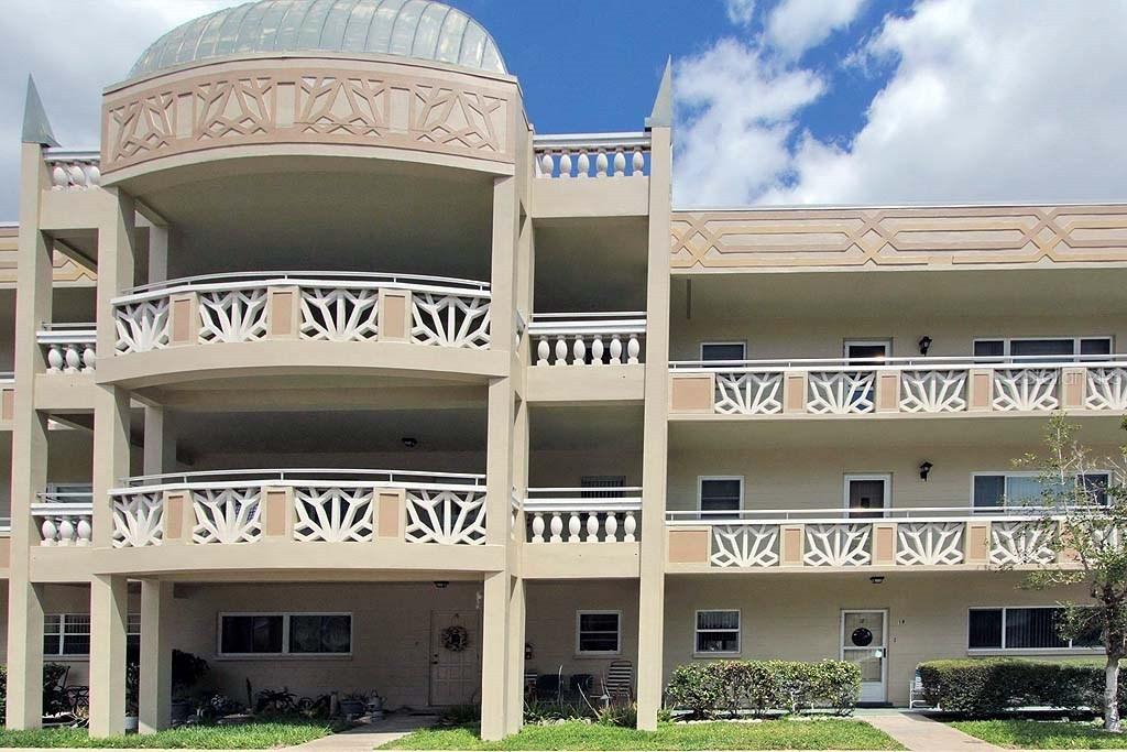 2350 Haitian Dr. #18, Clearwater, FL 33763