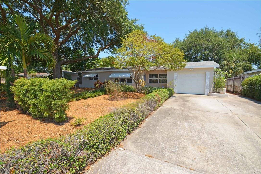 825 85th Ave N Ave., St Petersburg, FL 33702