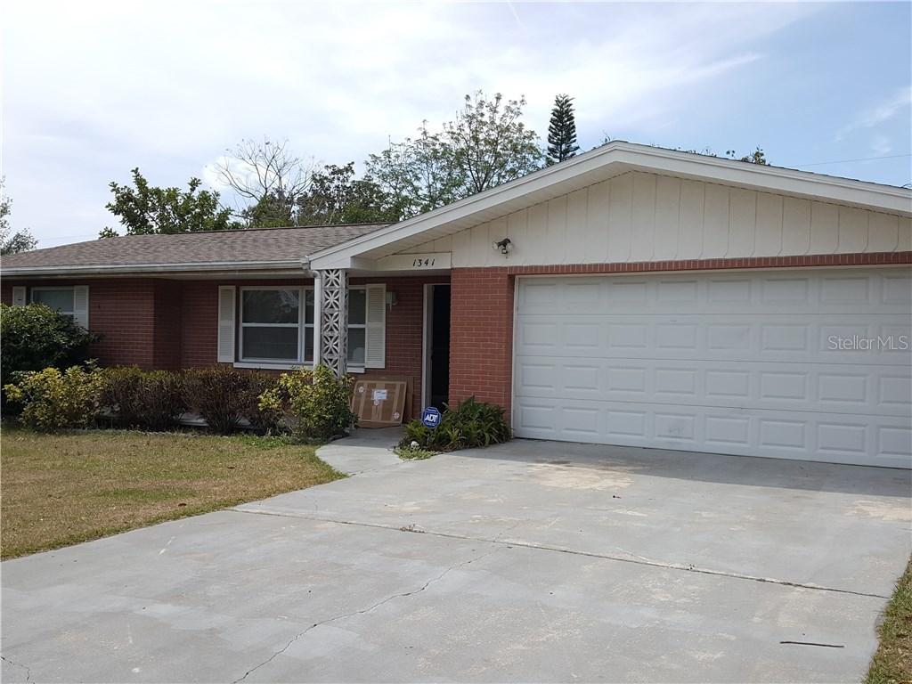 1341 Chesterfield Dr., Clearwater, FL 33756