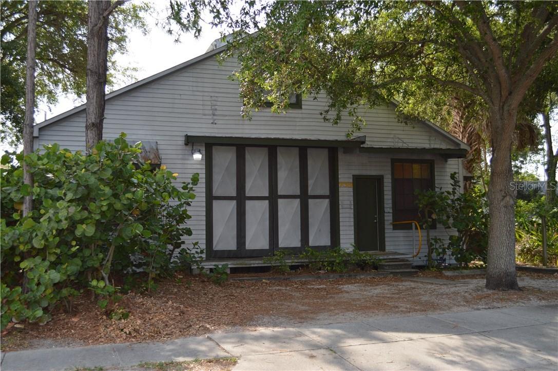 735 17th St., St Petersburg, FL 33713