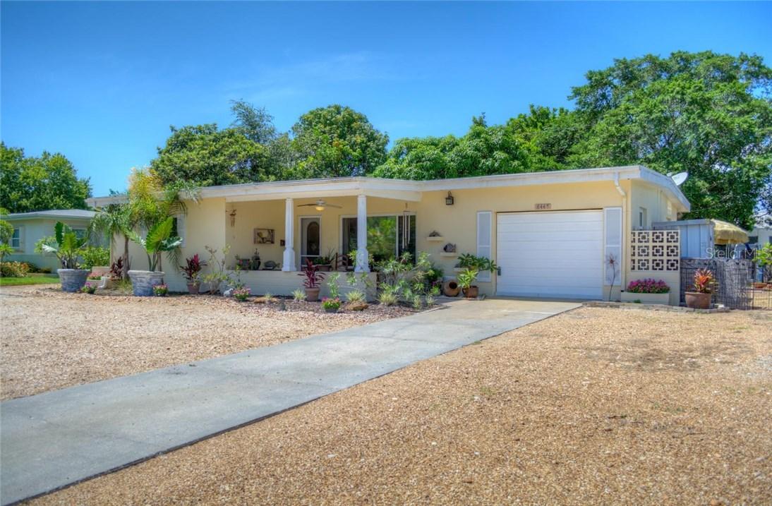 6447 17th Pl., St Petersburg, FL 33710