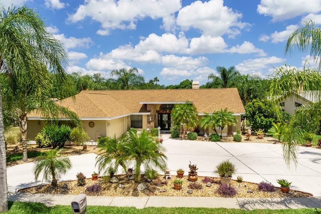 591 Waterford Cir., Tarpon Springs, FL 34688