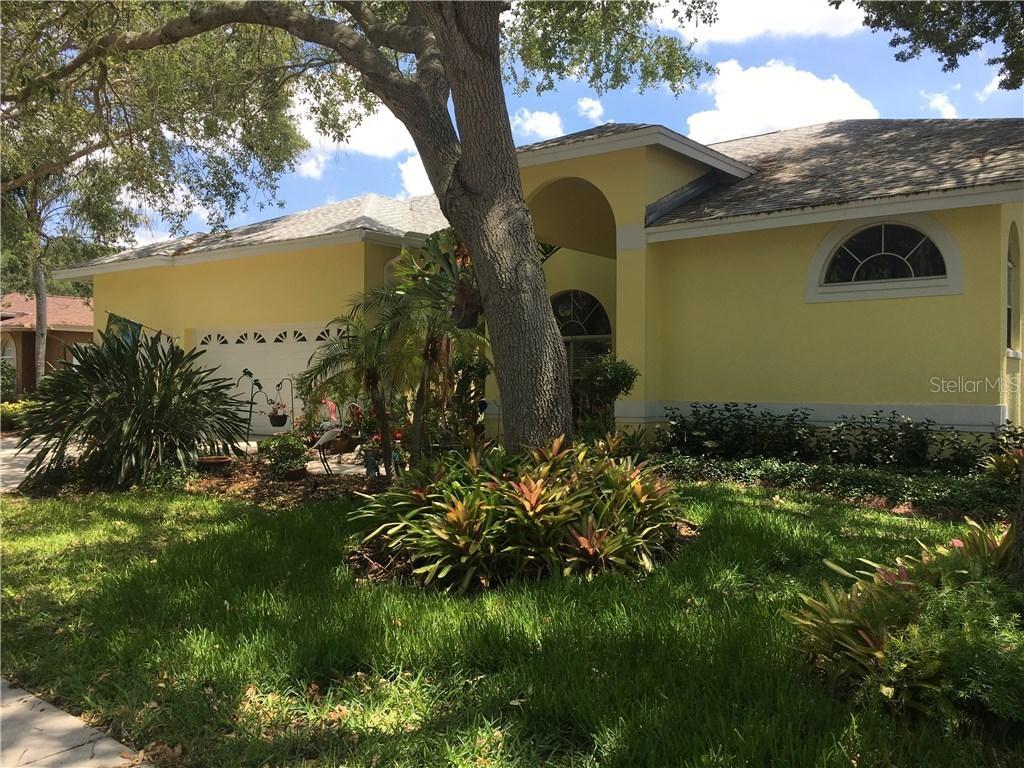 2004 Swan Ln., Palm Harbor, FL 34683