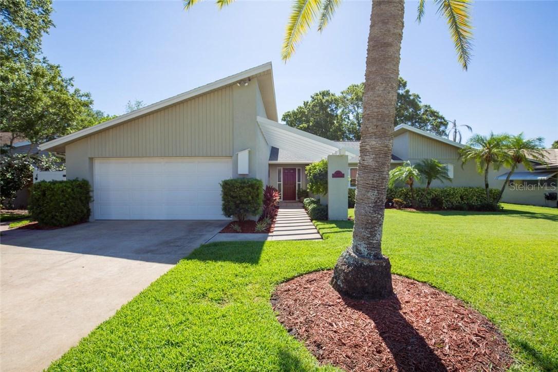 1855 Del Robles Ter., Clearwater, FL 33764