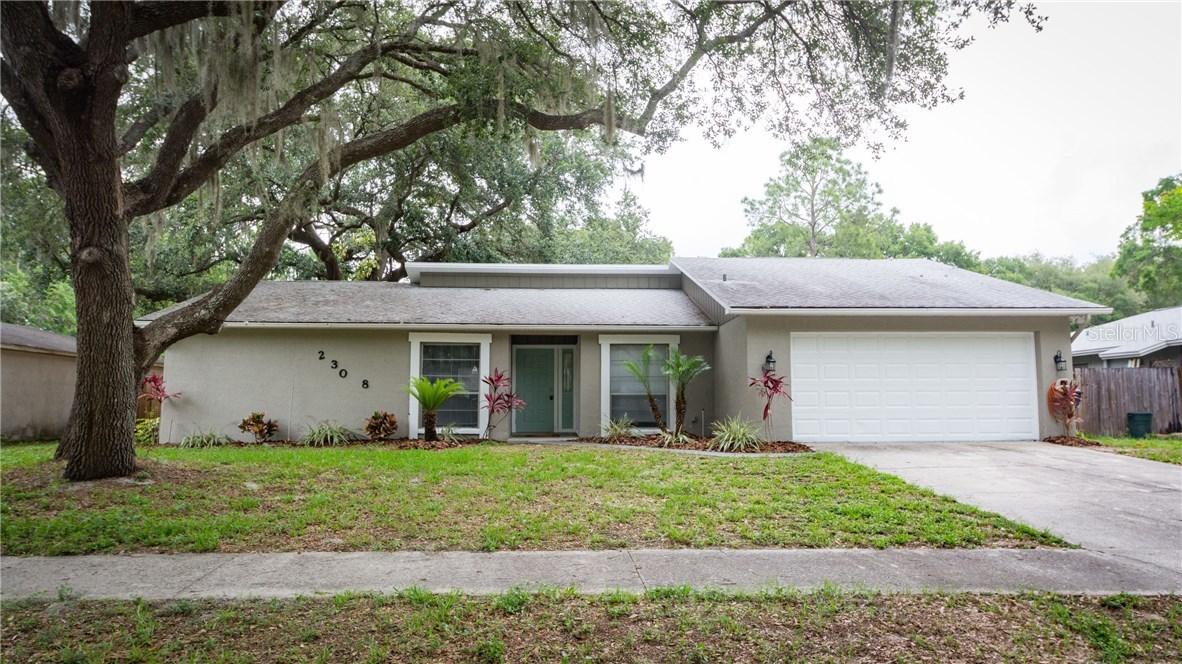 2308 Forrest Crest Cir., Lutz, FL 33549