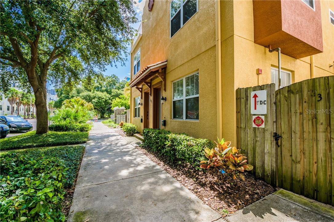 512 4th Ave. #3, St Petersburg, FL 33701