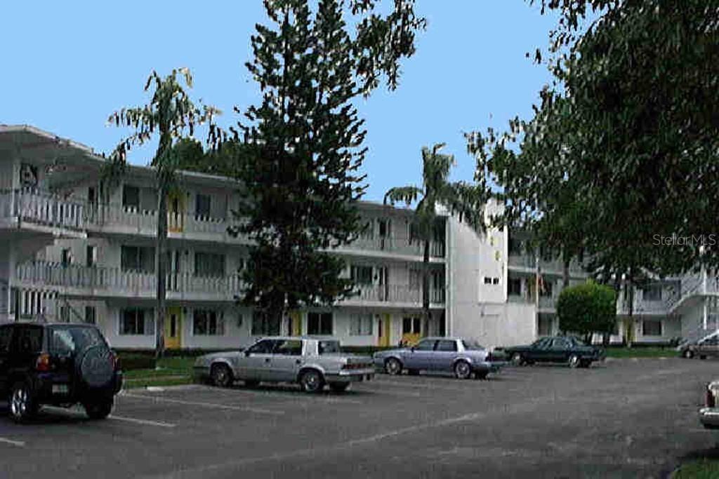 11201 80th Ave. #206, Seminole, FL 33772