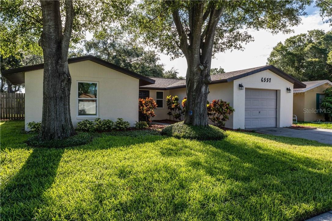 6557 Bonnie Bay Cir., Pinellas Park, FL 33781