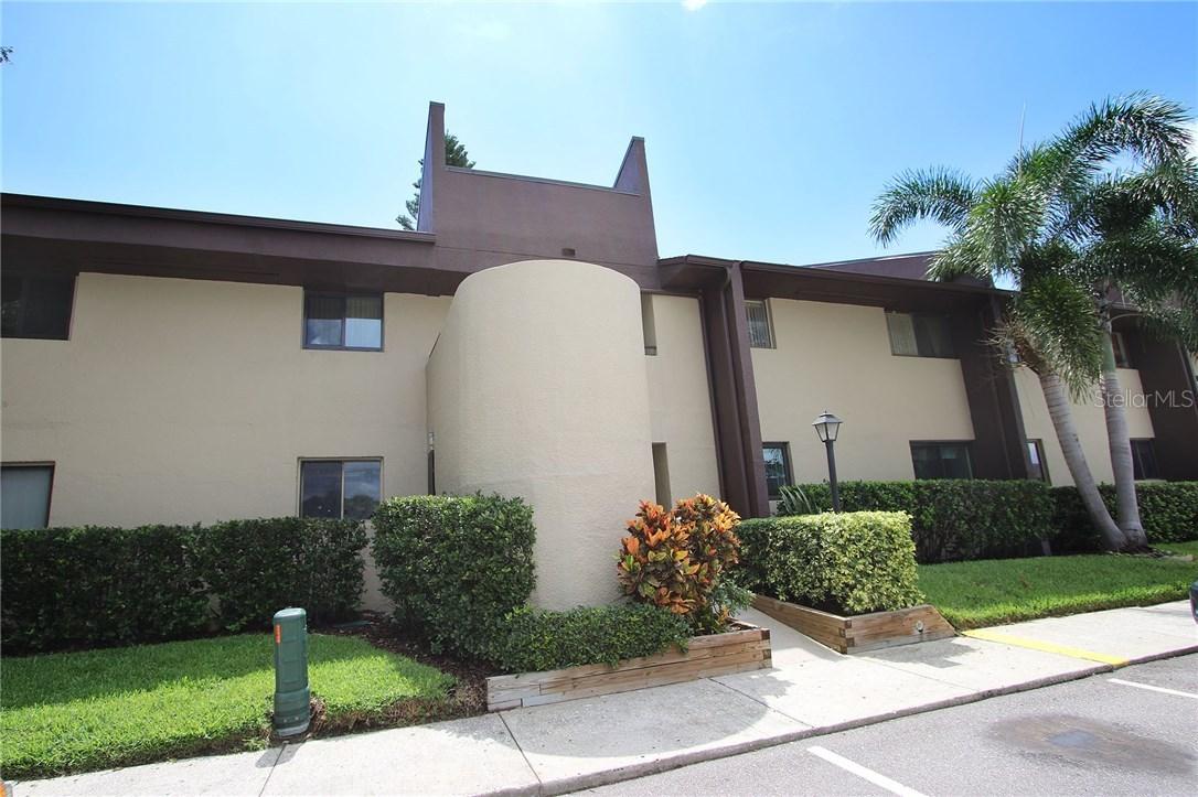 10735 Village Club Cir. #201, St Petersburg, FL 33716