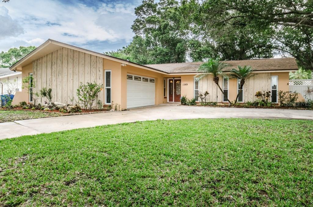 1389 Harbor Lake Dr., Largo, FL 33770