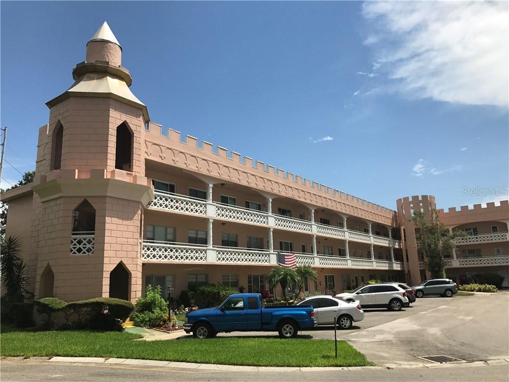 2457 Ecuadorian Way #67, Clearwater, FL 33763