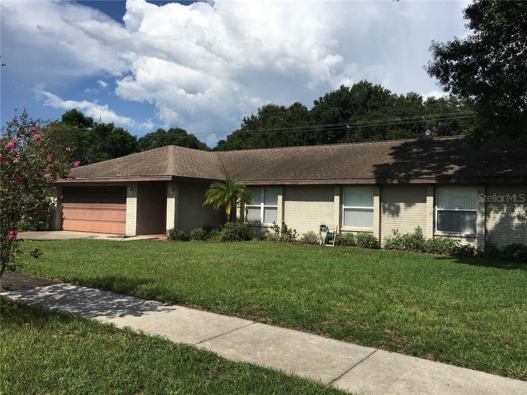 926 Hillrise Dr., Brandon, FL 33510