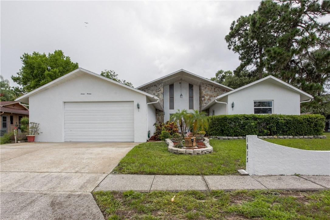 1613 Treasure Dr., Tarpon Springs, FL 34689