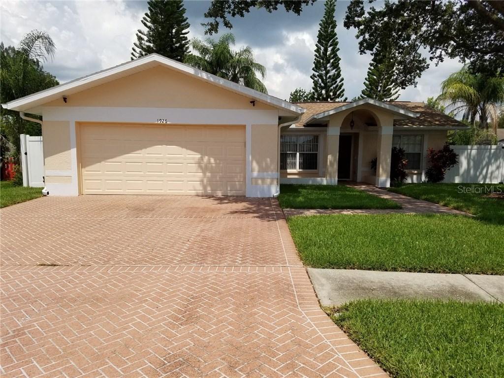1926 Brainerd Ct., Lutz, FL 33549