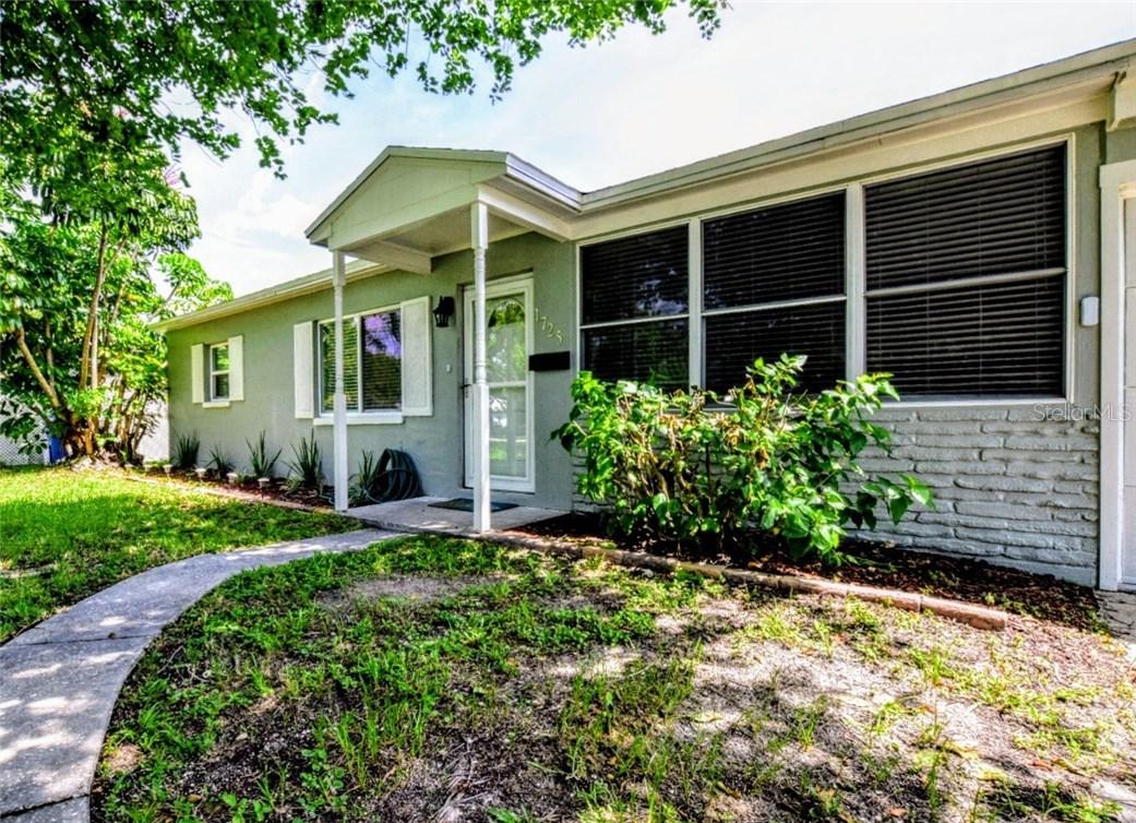 1725 Bradshaw Ln., St Petersburg, FL 33710