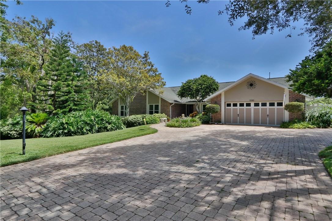 1590 Chestnut Ct., Palm Harbor, FL 34683