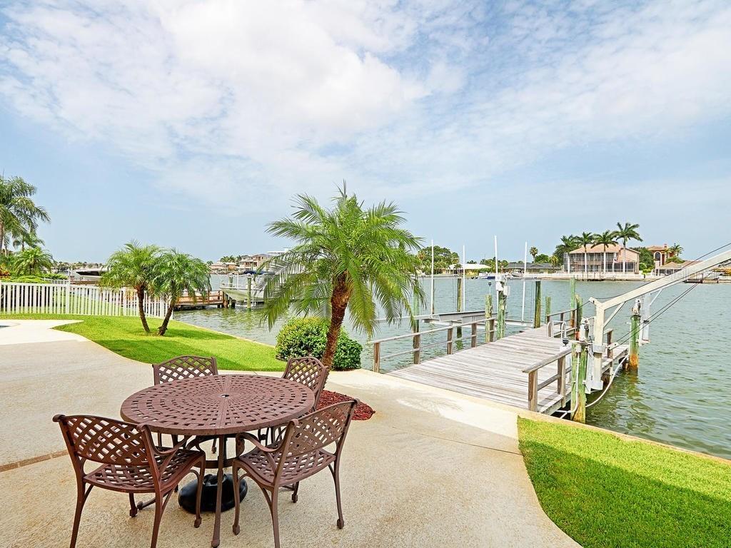 204 Poinciana Ln., Largo, FL 33770