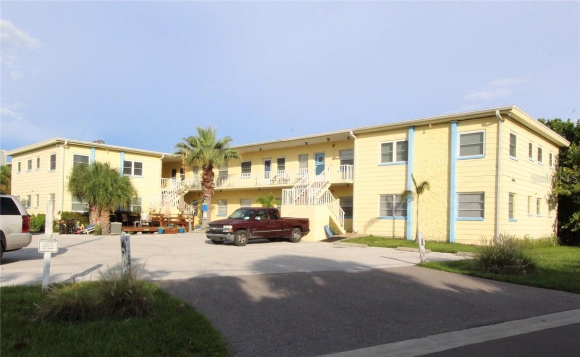 9895 1st St. #7, Treasure Island, FL 33706