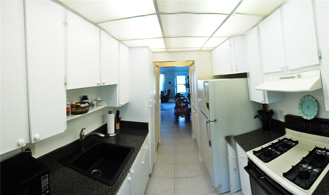 2850 59th St. #407, Gulfport, FL 33707