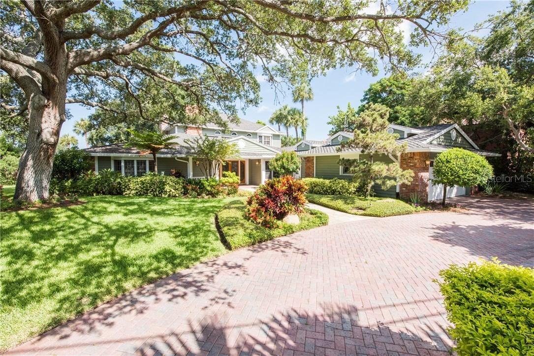 310 Harbor View Ln., Largo, FL 33770