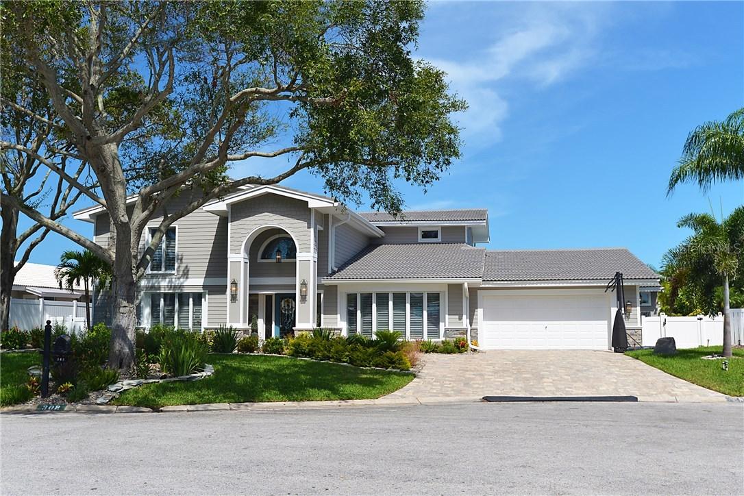 302 Buttonwood Ln., Largo, FL 33770