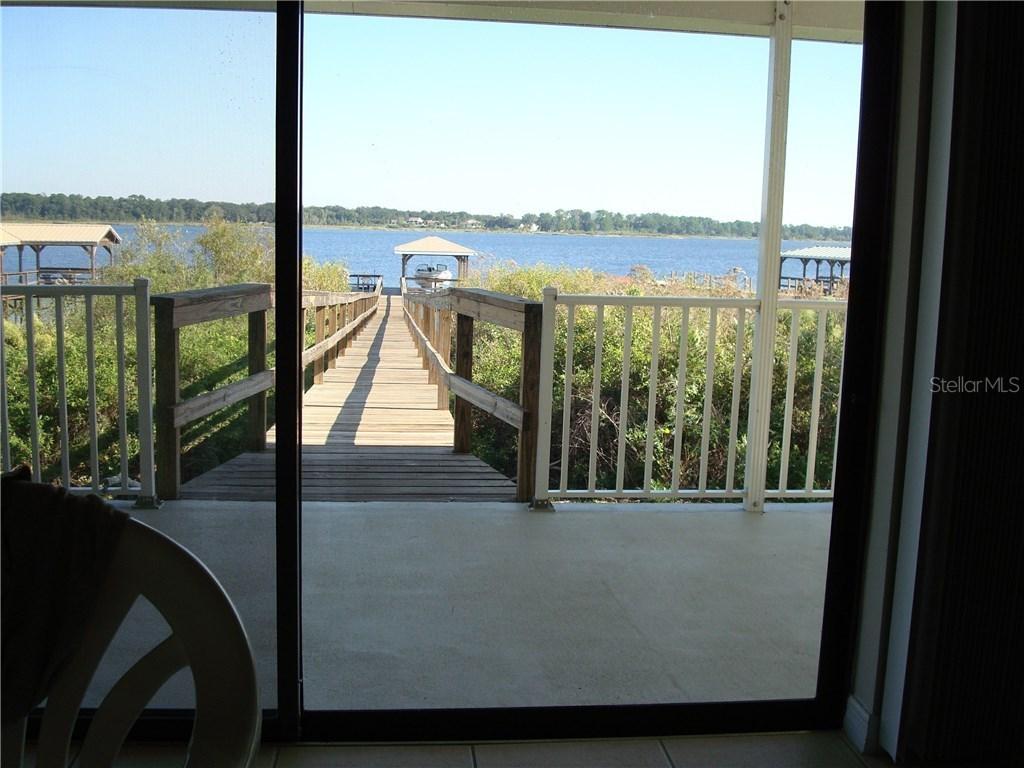 1721 Lake Villa Dr., Tavares, FL 32778