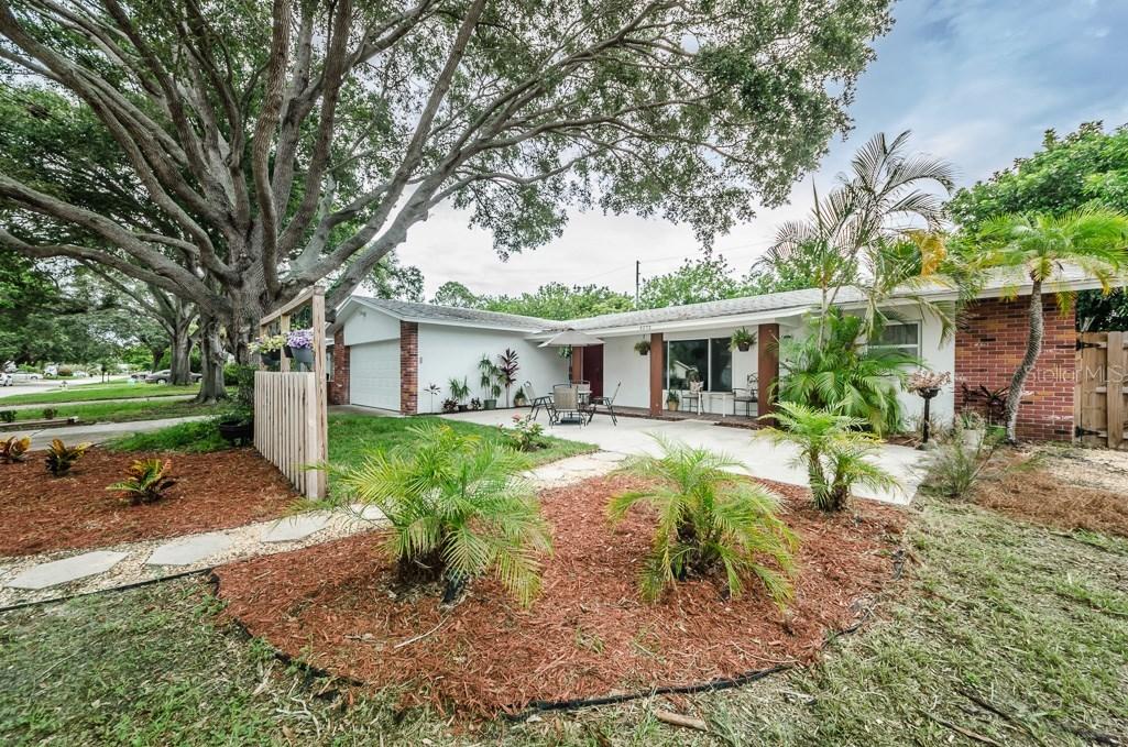 6872 14th St., St Petersburg, FL 33705