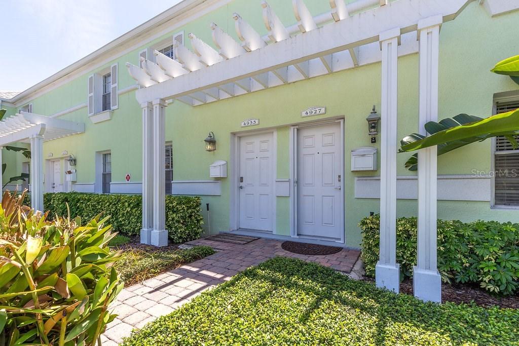 4933 Cobia Dr., St Petersburg, FL 33705