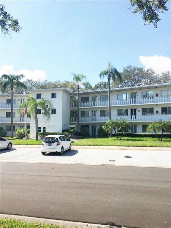 8402 111th St. #207, Seminole, FL 33772