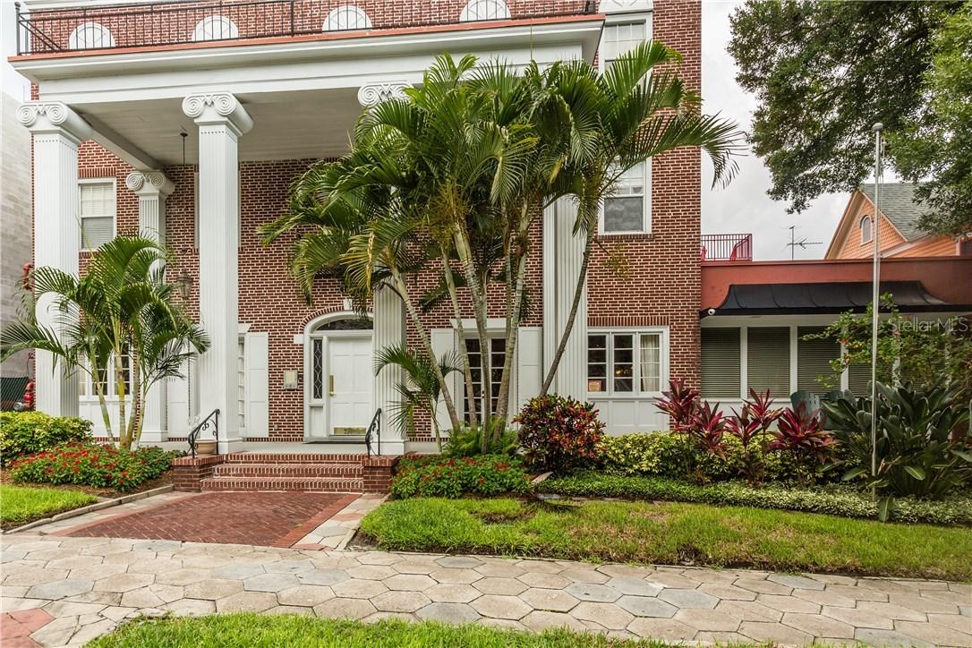 219 4th Ave. #303, St Petersburg, FL 33701