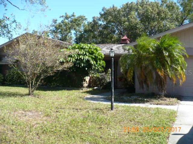 1091 Gershwin Dr., Largo, FL 33771