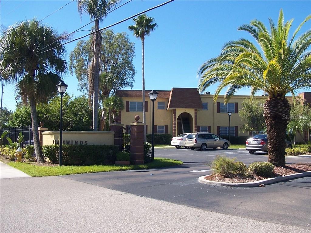 237 S Mcmullen Booth Rd. #49, Clearwater, FL 33759