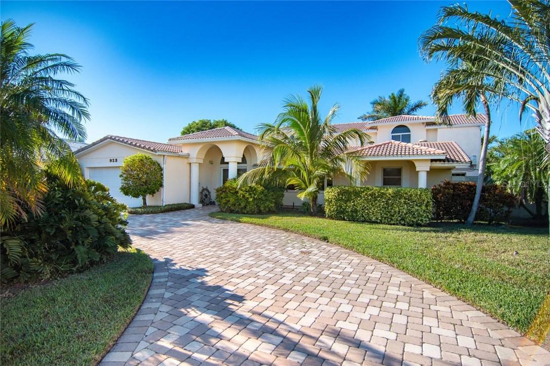 923 Eden Isle Dr., St Petersburg, FL 33704