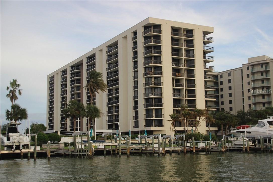 690 Island Way #806, Clearwater Beach, FL 33767