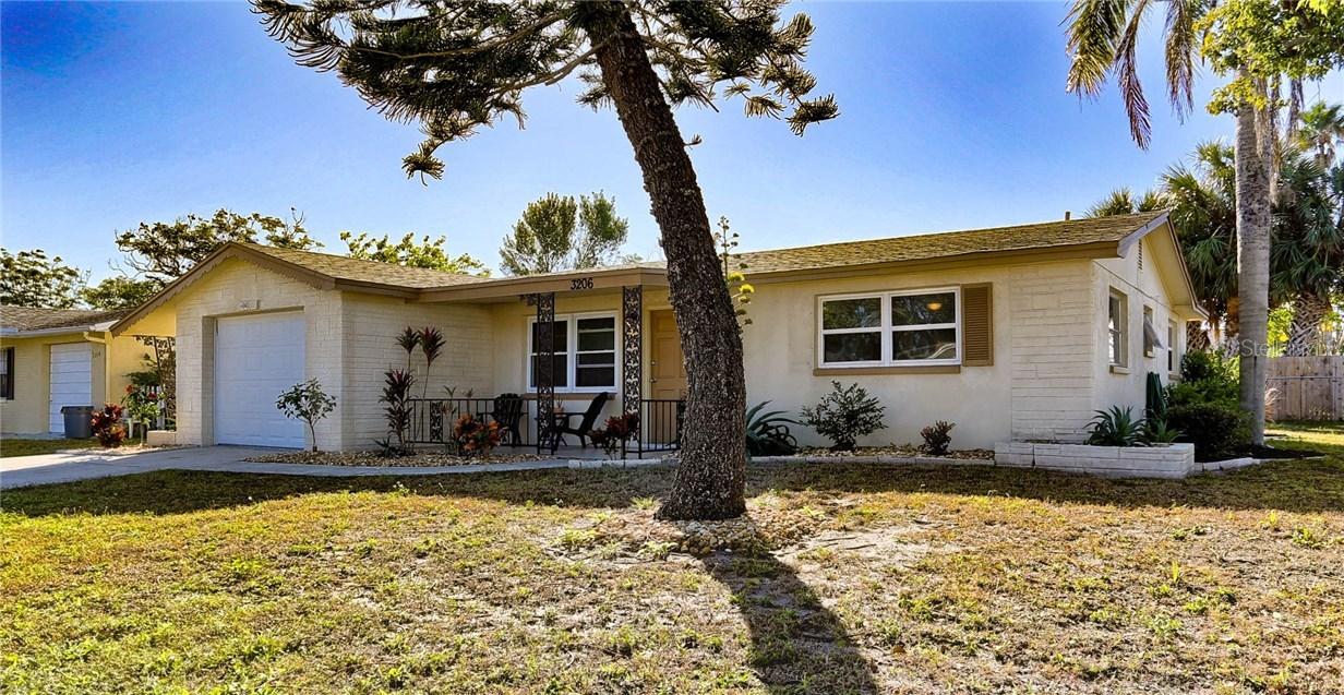 3206 Fairmount Dr., Holiday, FL 34691