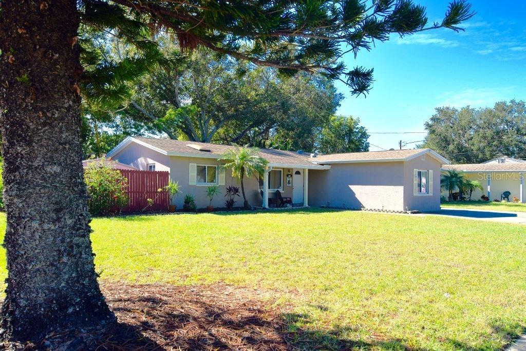 5824 9th Ave., Gulfport, FL 33707