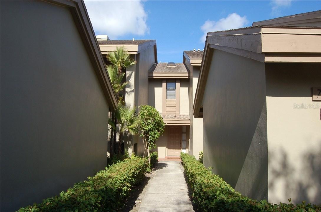 3025 Landmark Blvd. #704, Palm Harbor, FL 34684